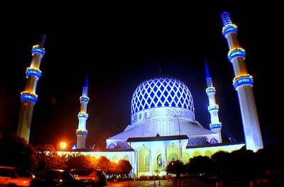 Alam masjid biru shah Shah Alam